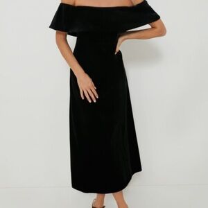 Pomander Place Strapless Black Dress